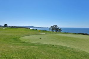 Torrey Pines (South) 4th Back